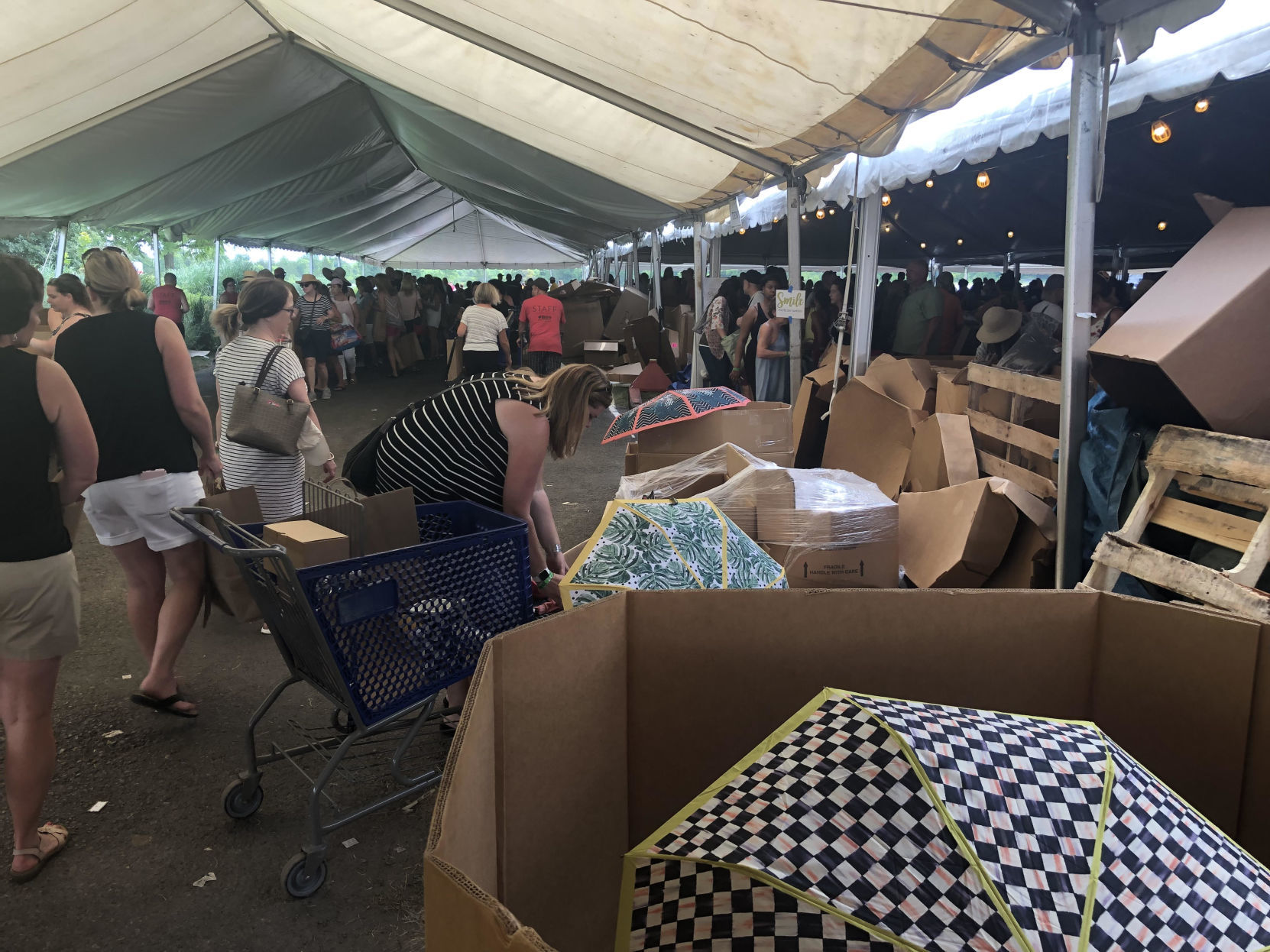 MacKenzie-Childs Barn Sale 2019 - 2